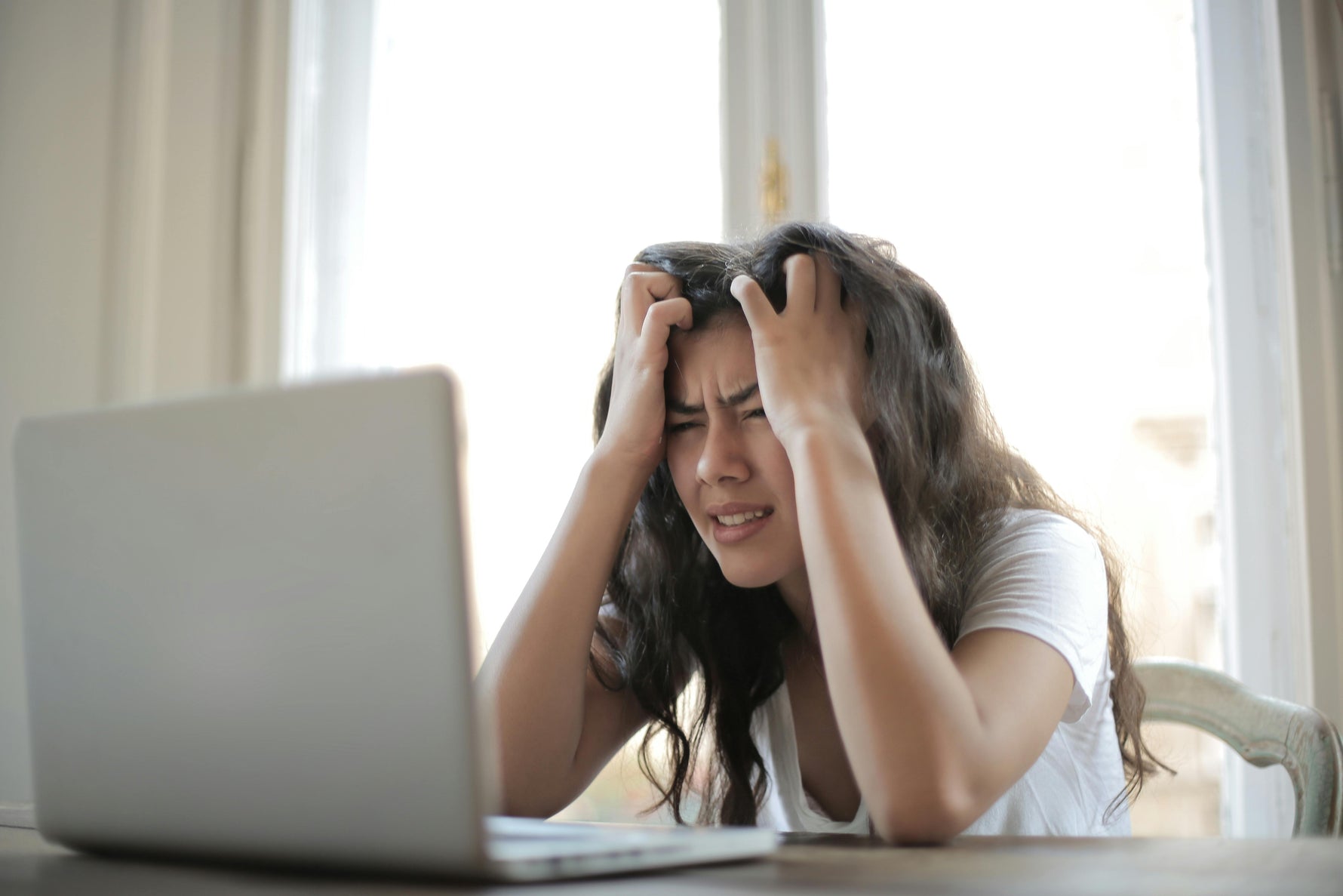 Stress et chute de cheveux : comprendre le lien pour mieux agir